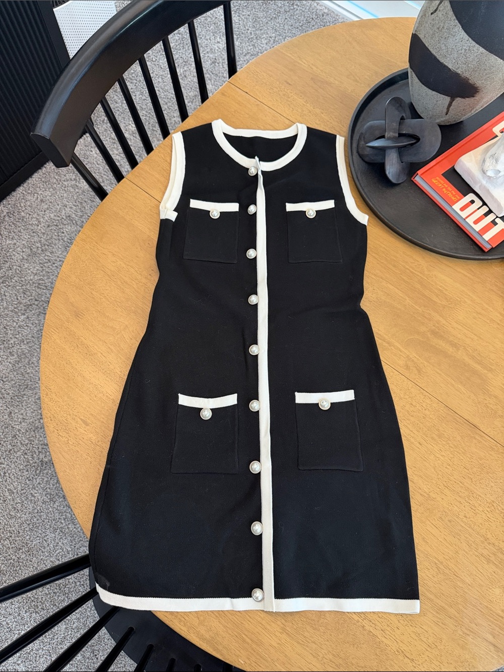 Black Sleeveless Contrast-Trim Dress with Pearl Buttons